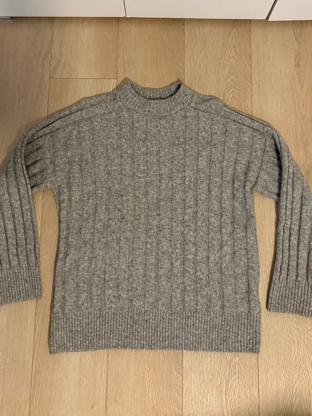 H&M Ribbed Sweater